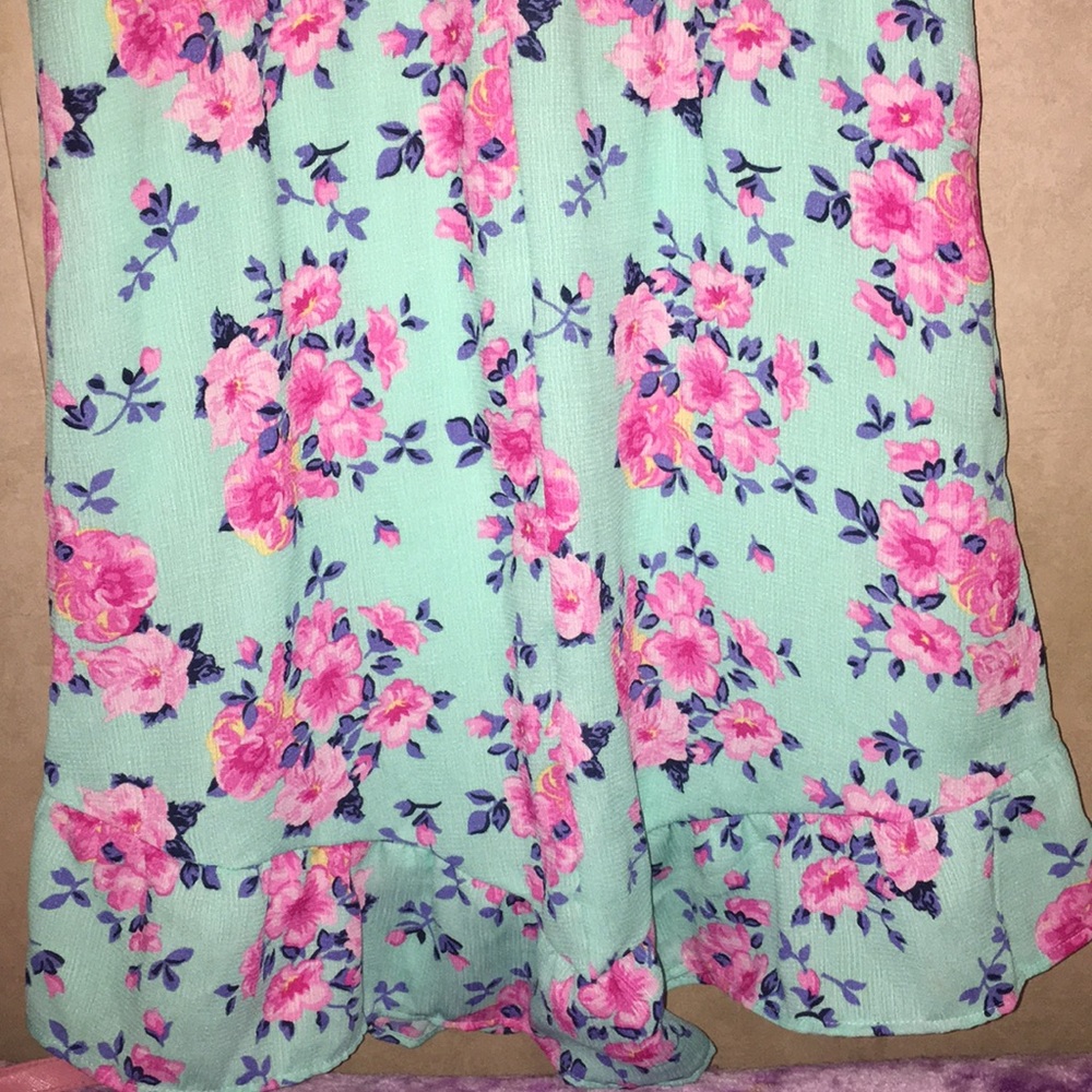 Dress - Picture 2 of 4